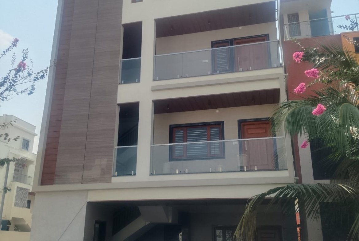 Villa for Sale in The Lakeview Address Electronic-City