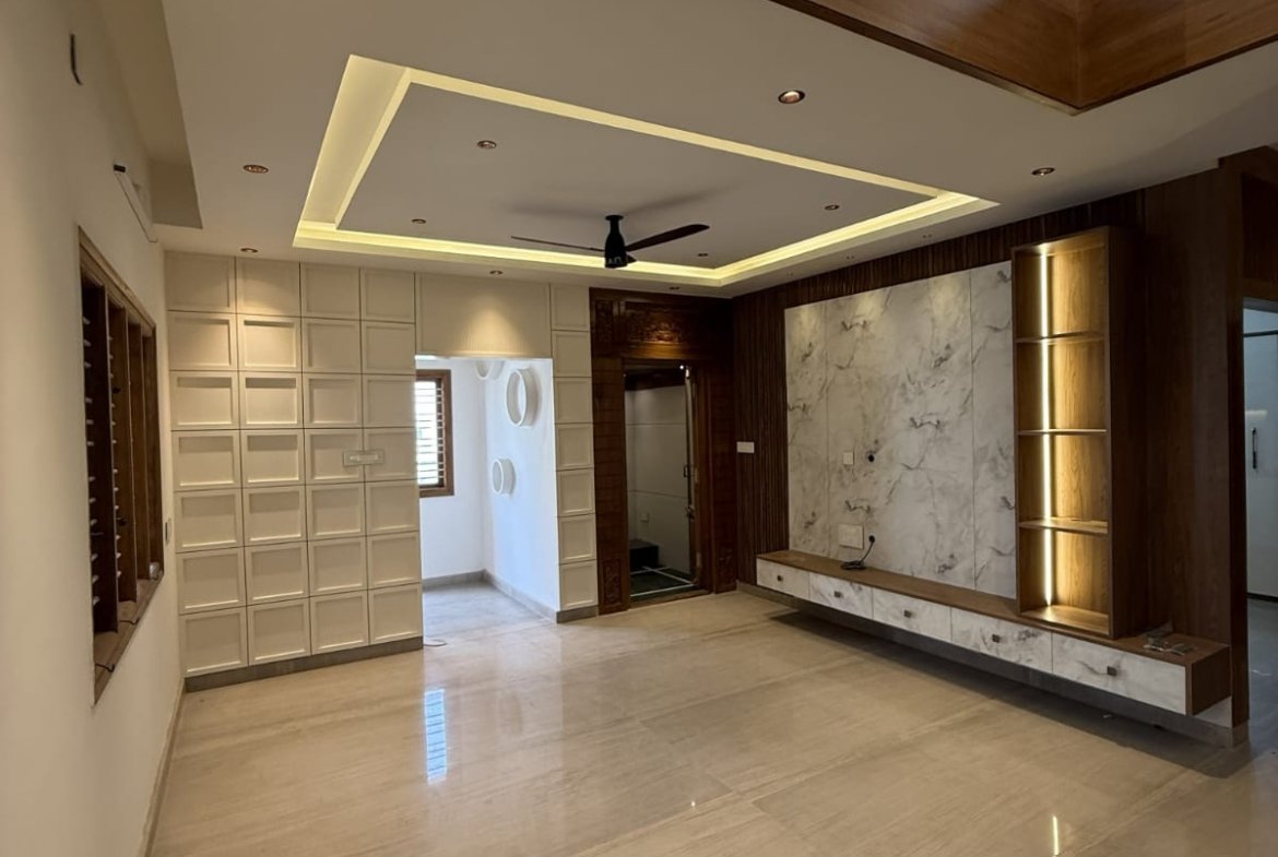 Villa for Sale in The Lakeview Address Electronic-City