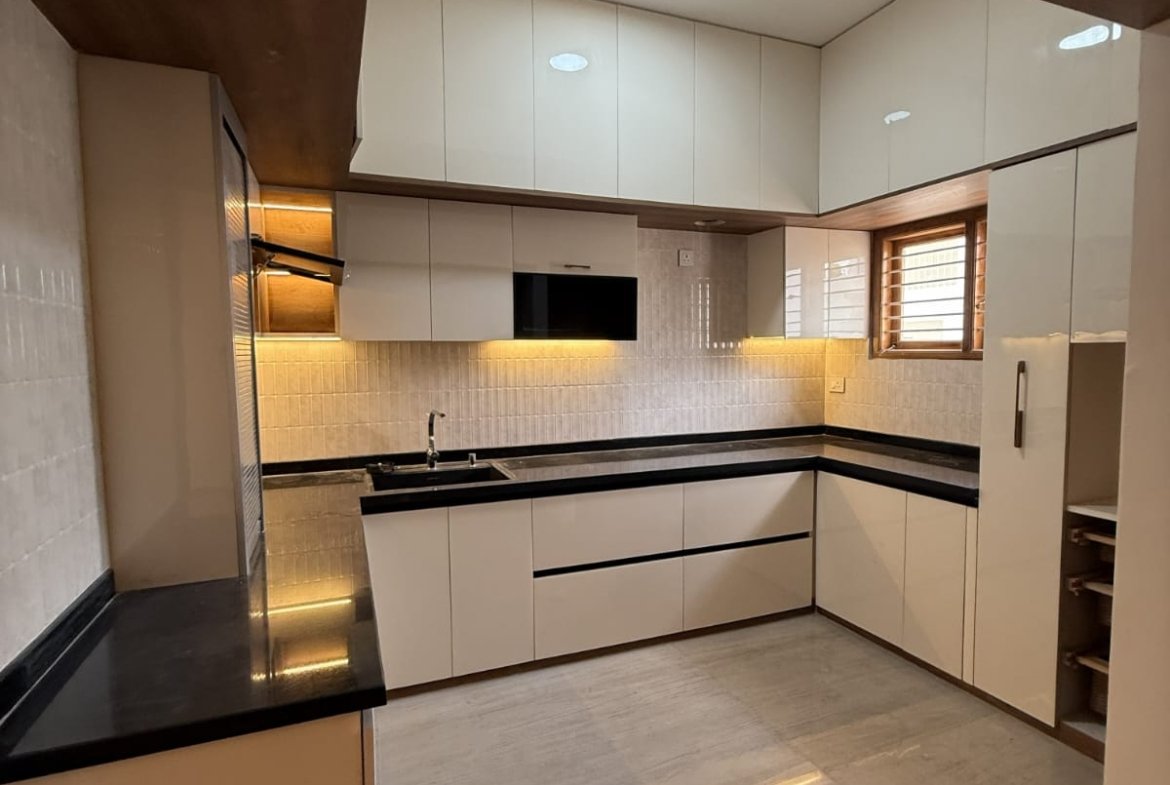 Villa for Sale in The Lakeview Address Electronic-City