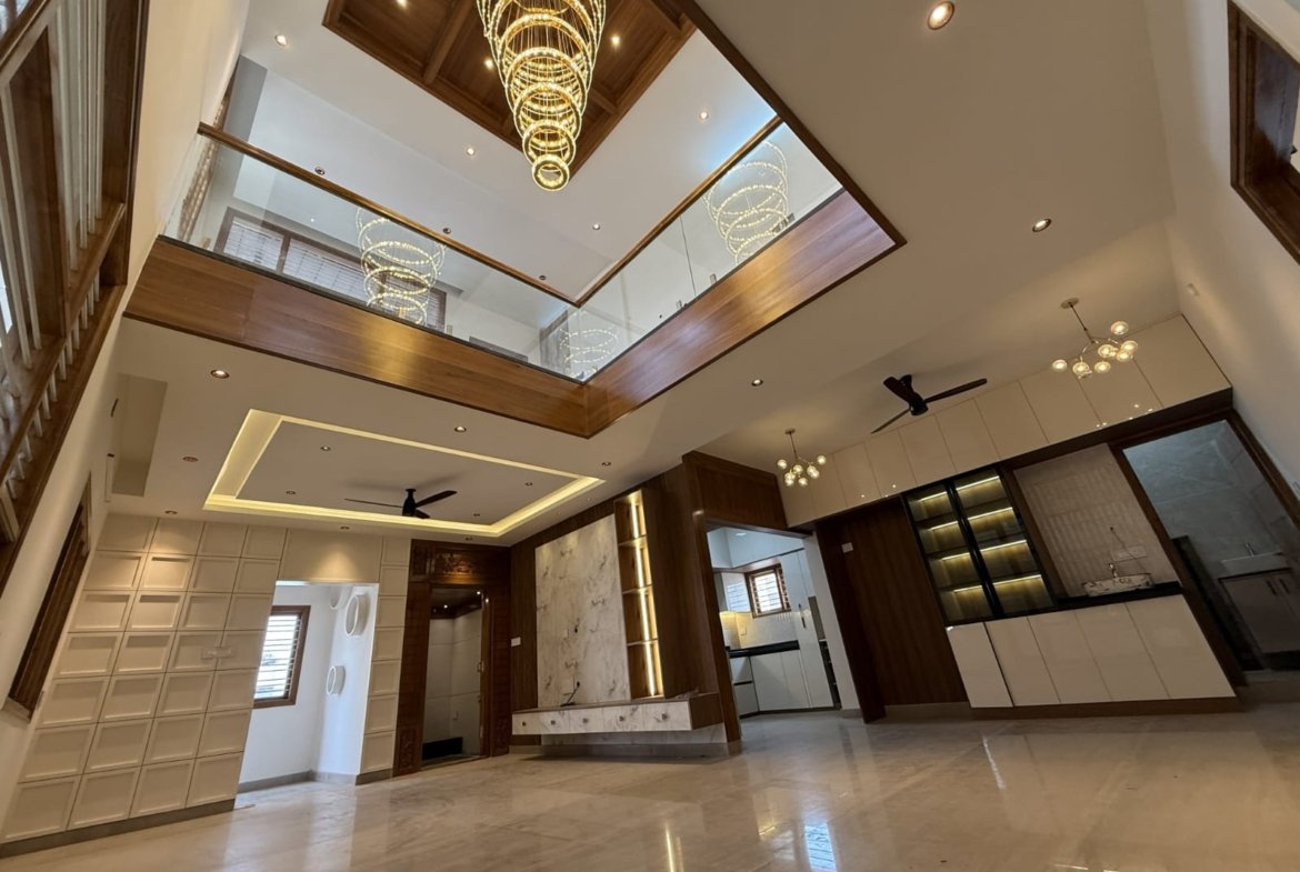 Villa for Sale in The Lakeview Address Electronic-City