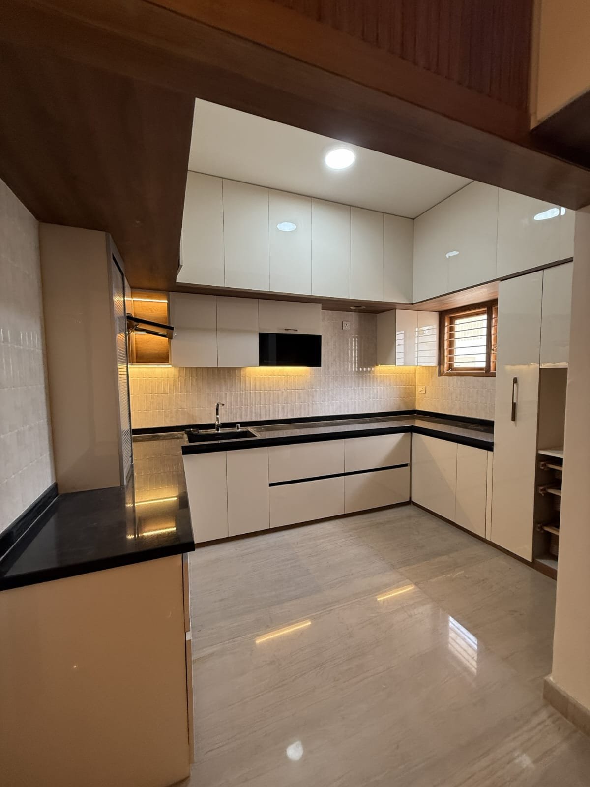 Villa for Sale in The Lakeview Address Electronic-City