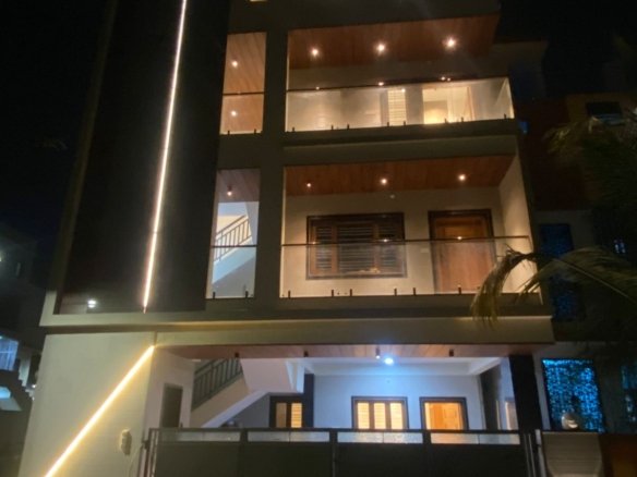 Villa for Sale in The Lakeview Address Electronic-City