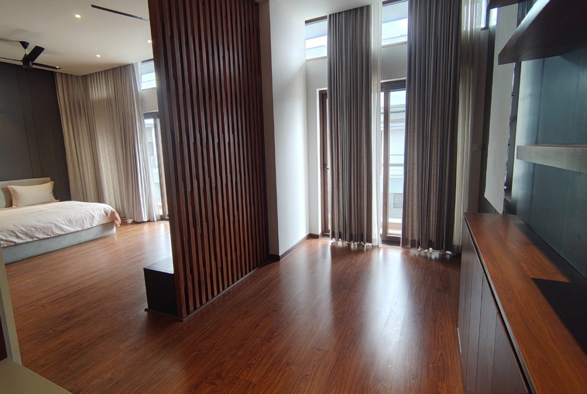Chartered Grasshooper Villa Society